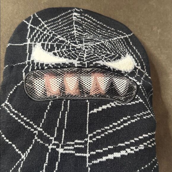 Unisex Black Spider Web Mask Beanie Fold Up
Cuff One Size Fits Most NEW - Picture 4 of 8
